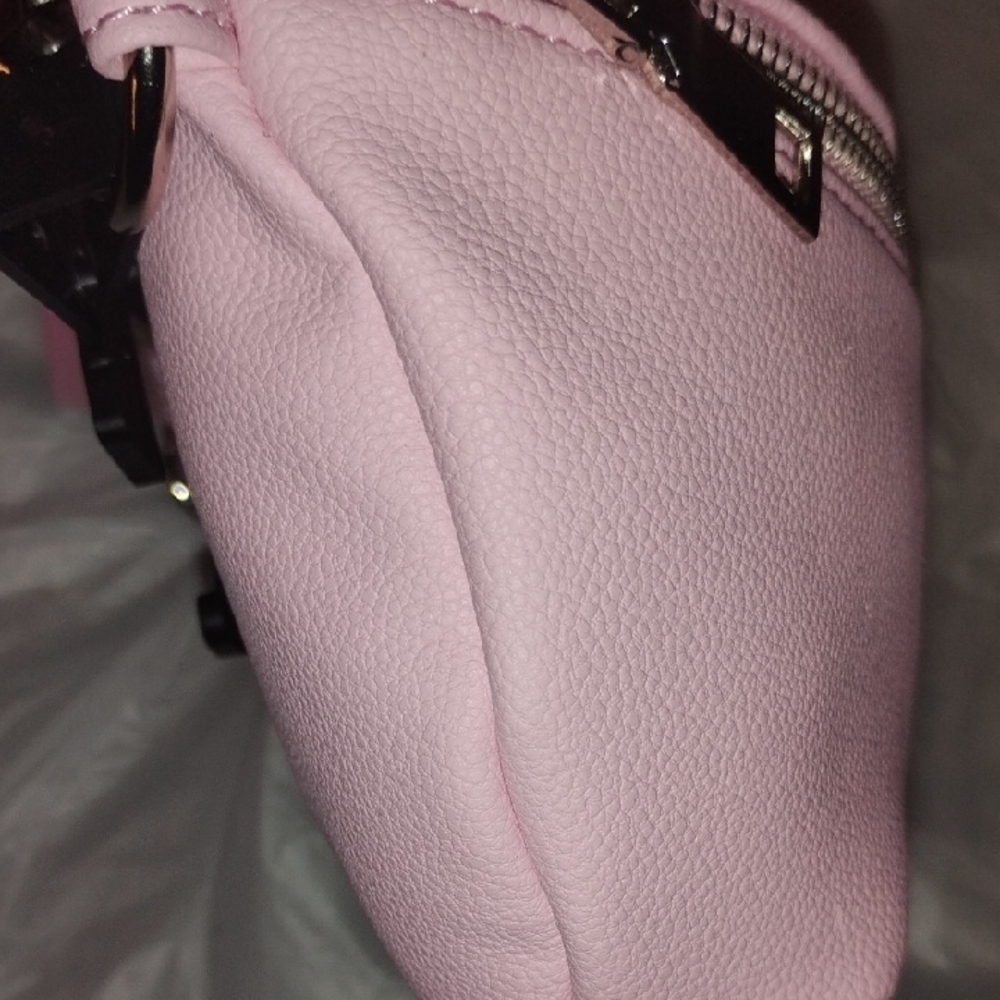 Steve Madden Pink Mini Crossbody Belt Bag with Chain & Pearl Straps - Picture 8 of 8